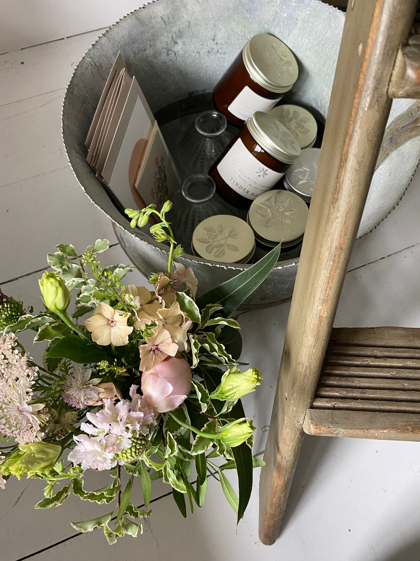 Our Bespoke ‘pick your own’ Candle Gift Box
