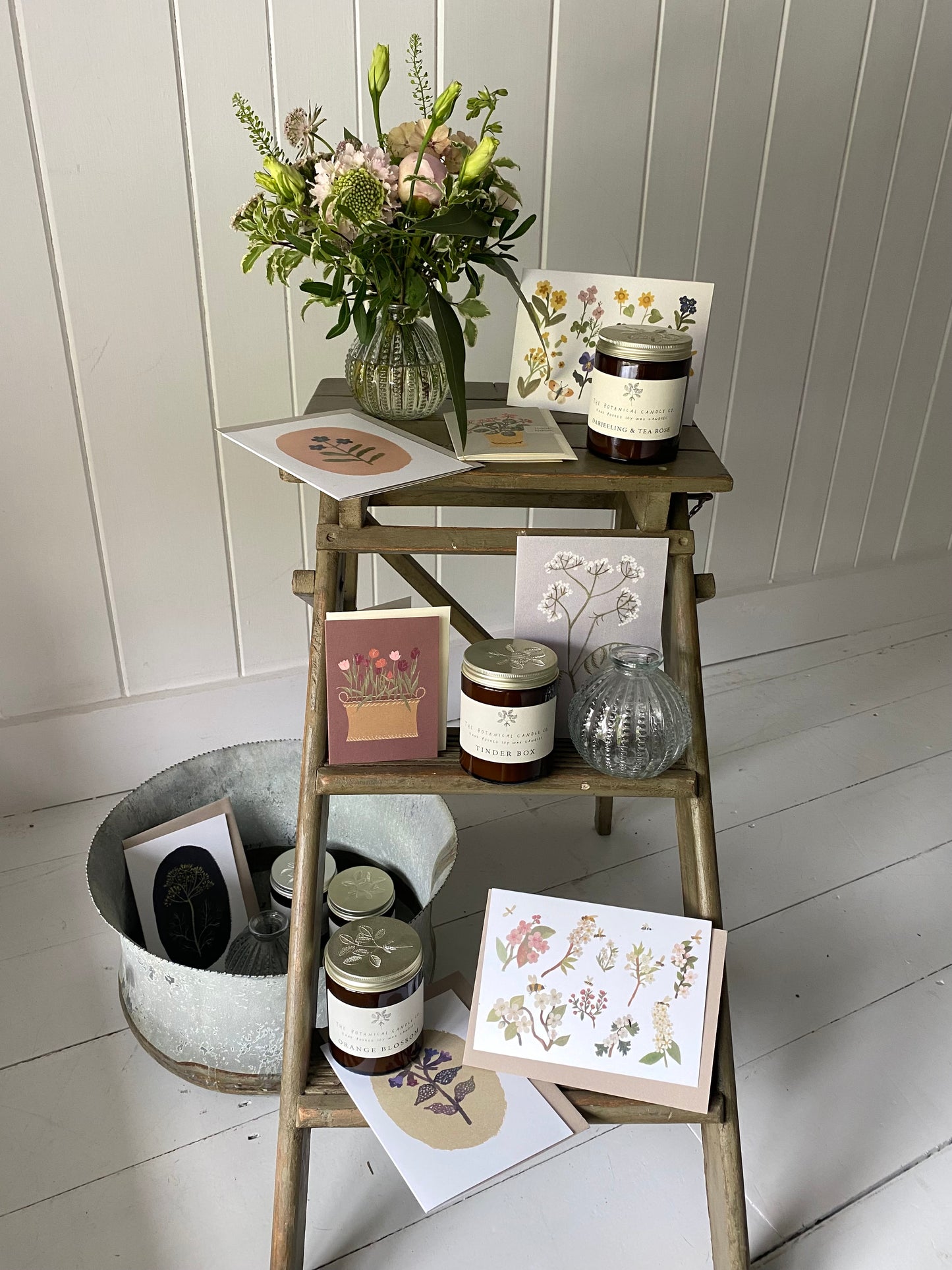 Our Bespoke ‘pick your own’ Candle Gift Box