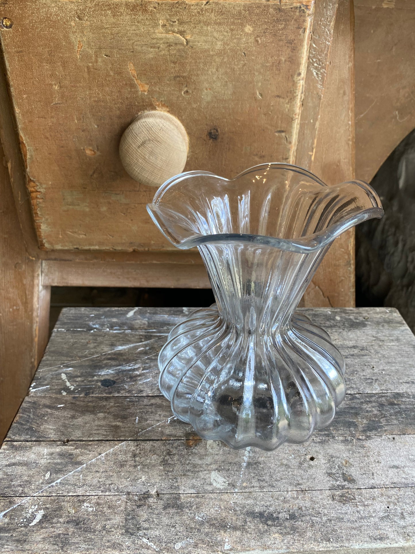 Ruffled Glass Vase - including a posy of flowers