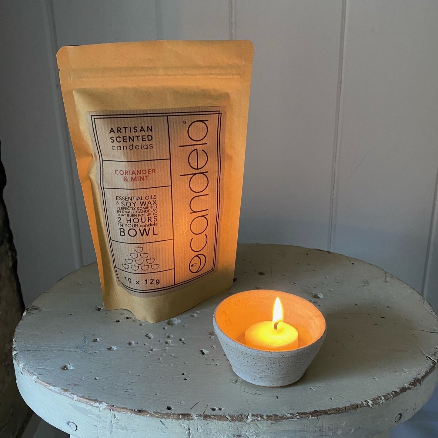 Candela Natural Bowl & eucalyptus scented mini wax melts - including a posy of seasonal flowers